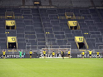 Borussia Dortmund pay tribute...
